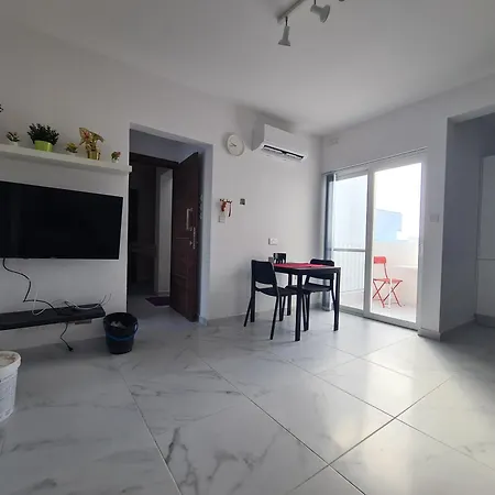 Top Floor With Terrace And 5 Mins Walk To Centre * Marsaskala