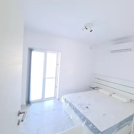 Appartamento Top Floor With Terrace And 5 Mins Walk To Centre *